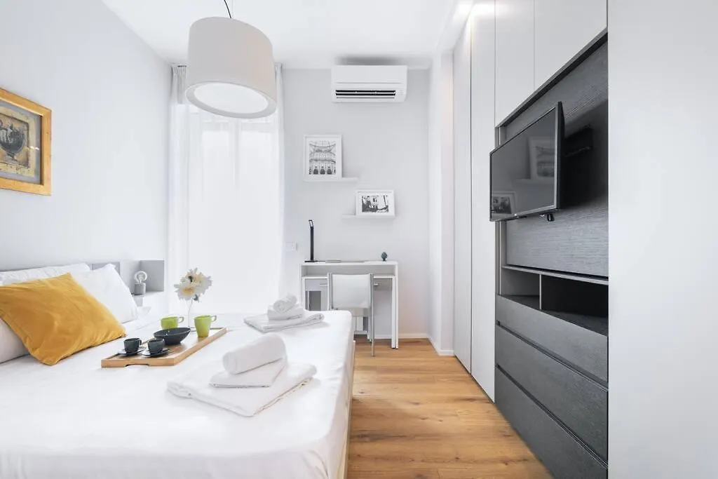 Easylife - Beautiful Flat With Balcony Pta Venezia Διαμέρισμα Μιλάνο Ιταλία