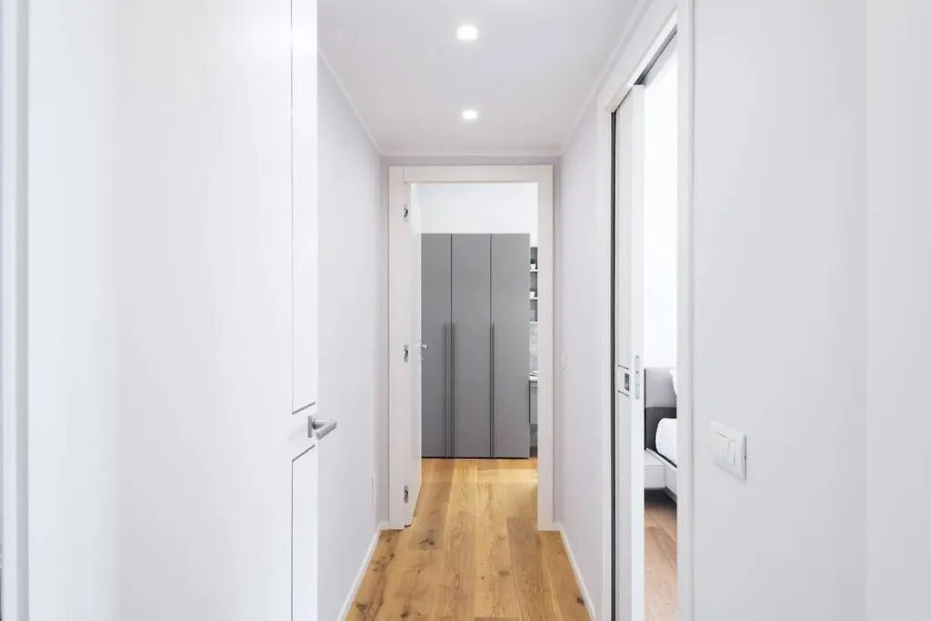 Easylife - Beautiful Flat With Balcony Pta Venezia Διαμέρισμα Μιλάνο