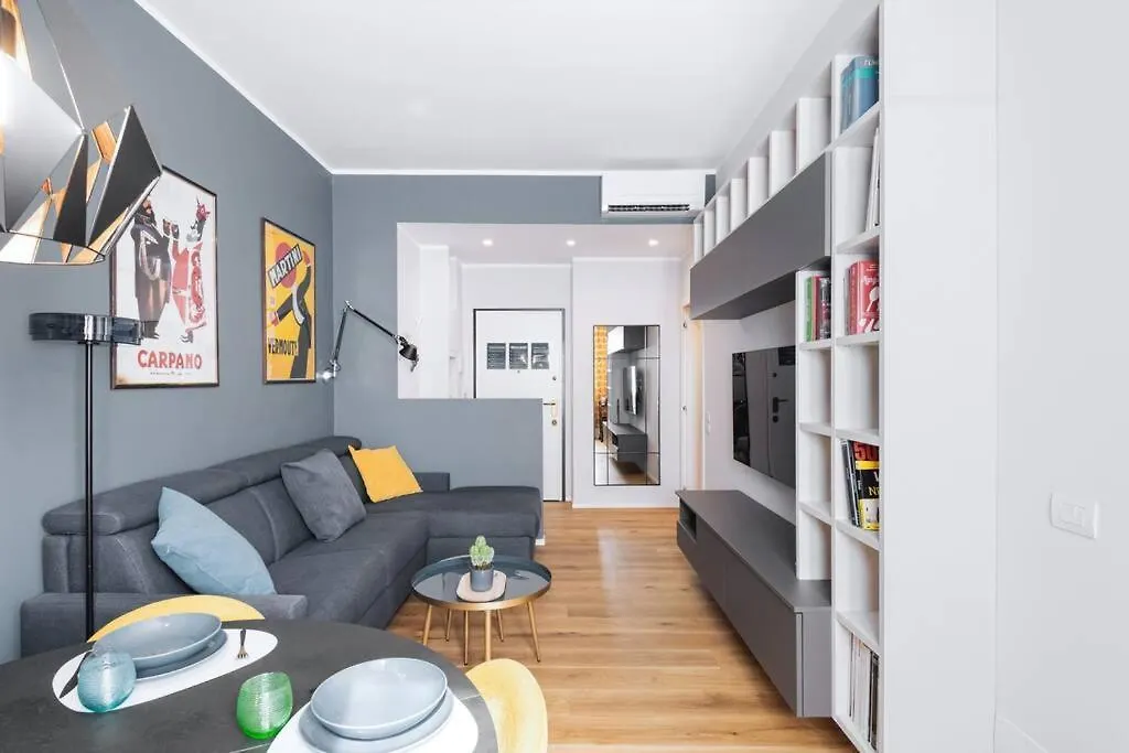 Easylife - Beautiful Flat With Balcony Pta Venezia Διαμέρισμα Μιλάνο 0*,  Ιταλία
