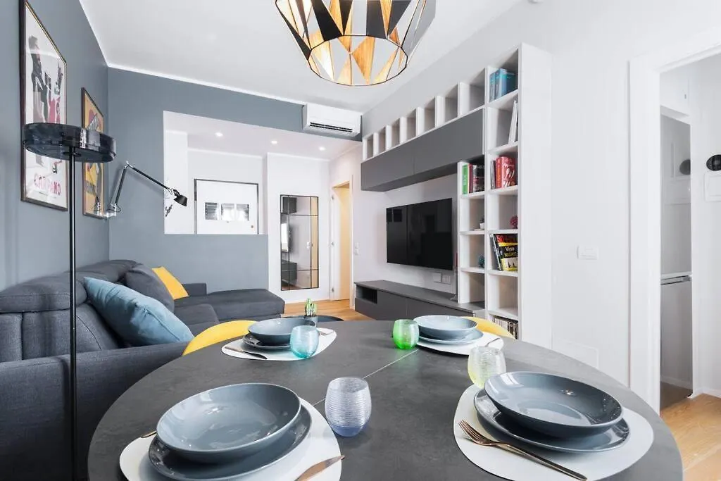 Easylife - Beautiful Flat With Balcony Pta Venezia Διαμέρισμα Μιλάνο